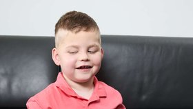 Nicolas je veselý a hodný kluk s těžkým osudem.