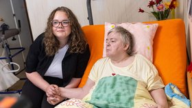 Kontakt a komunikace…. Jak bylo vidět i při návštěvě Blesku, osobní asistence je pro obě ženy zásadní.