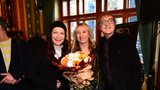 Tajná oslava 65. narozenin Miro Žbirky! Zazpívala mu Anna K., která bojuje s rakovinou