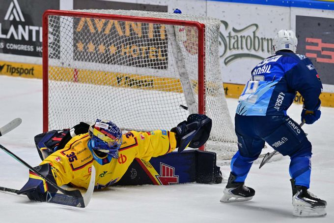 ONLINE: Třinec - Olomouc 1:0. Startuje předkolo play off, Kometa vede nad Motorem ONLINE: Třinec - Olomouc 1:0. Startuje předkolo play off, Kometa vede nad Motorem