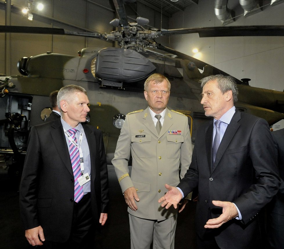 Česká zbrojovka oznámila své hospodářské výsledky u příležitosti brněnského veletrhu vojenské techniky IDET.