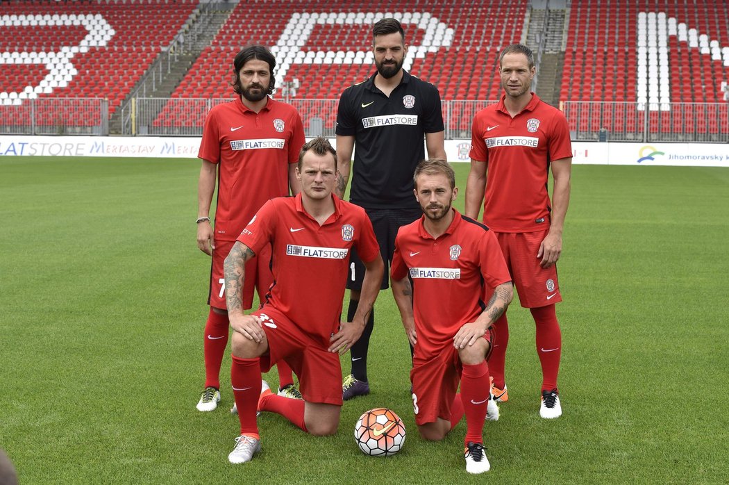 Fotbalisté Zbrojovky Brno na oficiálním focení