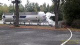 Na Plzeňsku unikl plyn z vyrovnávací nádrže: Hasiči evakuovali 30 lidí