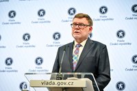 Policie u Stanjury i Decroix: Detektivové přišli na ministerstva pro dokumenty k bitcoinové kauze