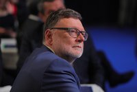 Stanjura ukázal první verzi rozpočtu: Česku ordinuje v roce 2023 schodek 270 miliard