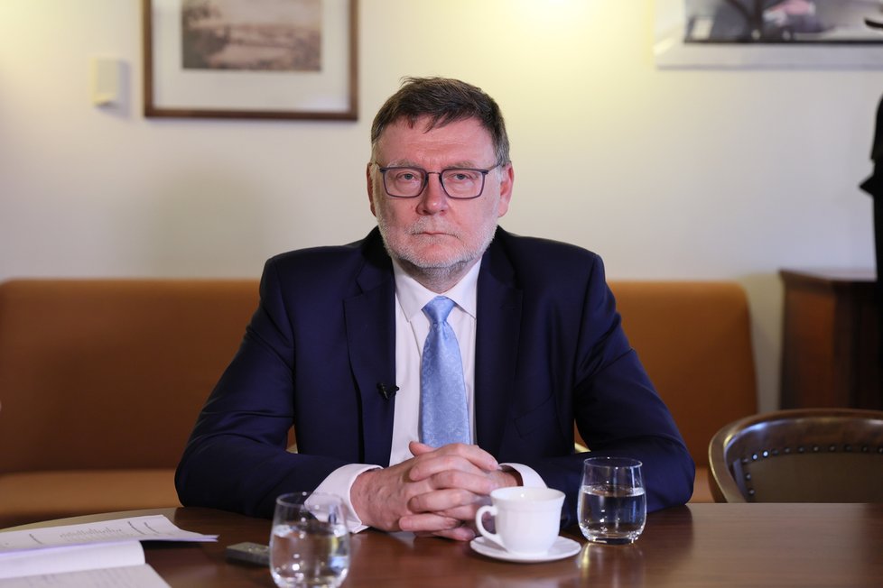 Ministr financí Zbyněk Stanjura (ODS) během rozhovoru pro Blesk (11. 5. 2023)