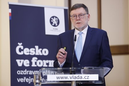 Ministr financí Zbyněk Stanjura (ODS) na tiskové konferenci ke konsolidačnímu balíčku (11.5.2023)