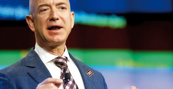 Nový žebříček: Nejbohatší na světě je s rekordním majetkem Jeff Bezos, Kellner se vrátil do první stovky