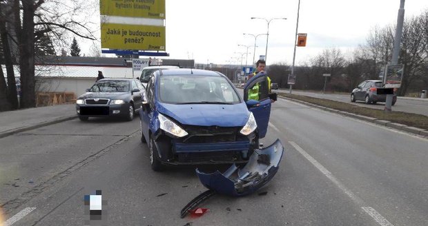 Auto řidiče, který naboural vůz Zdeny Herfortové