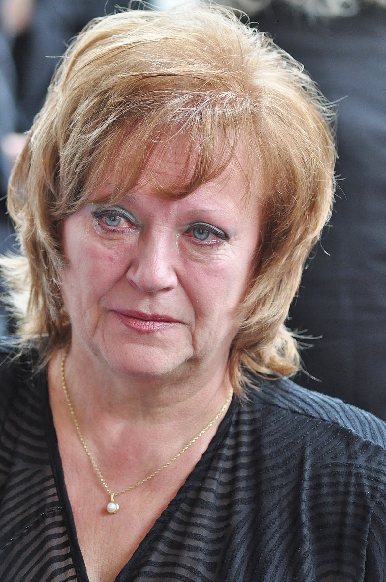 Slzy za kolegu neskrývala herečka Zdena Herfortová.
