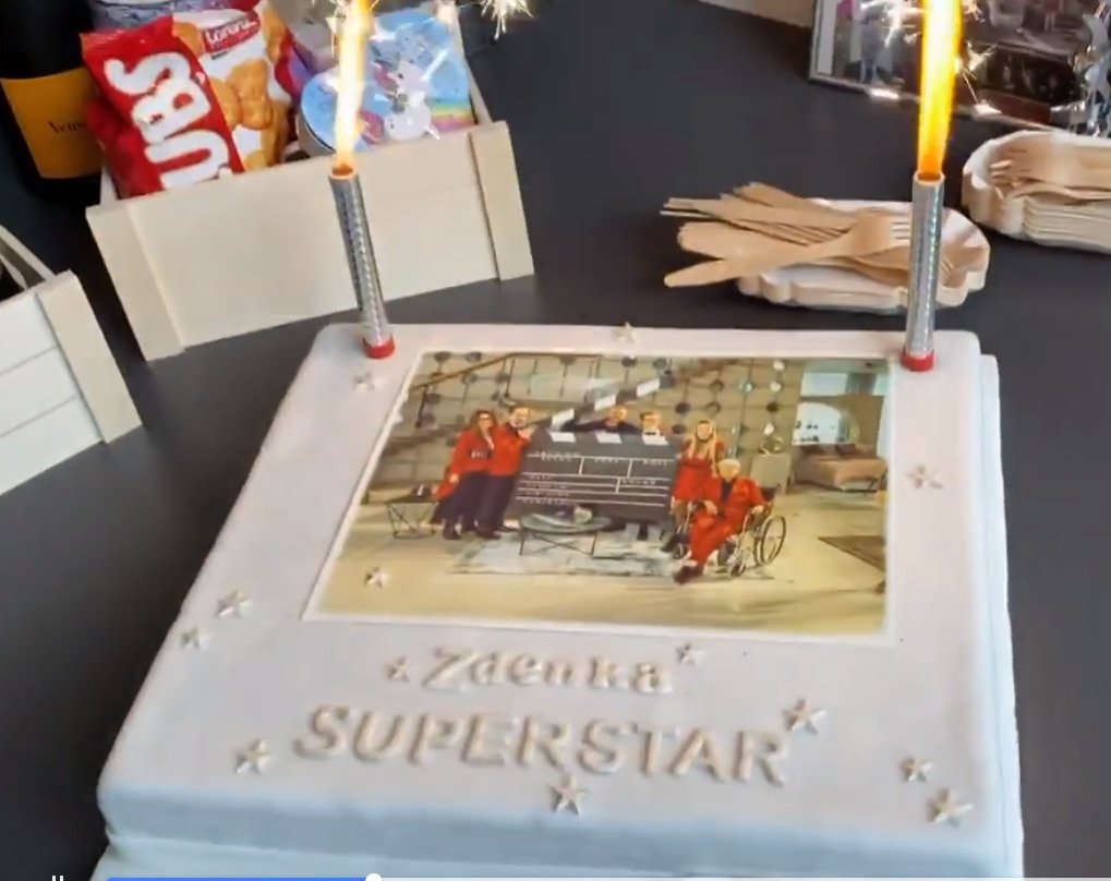 Na marcipánovém dortu stálo Zdenka Superstar!