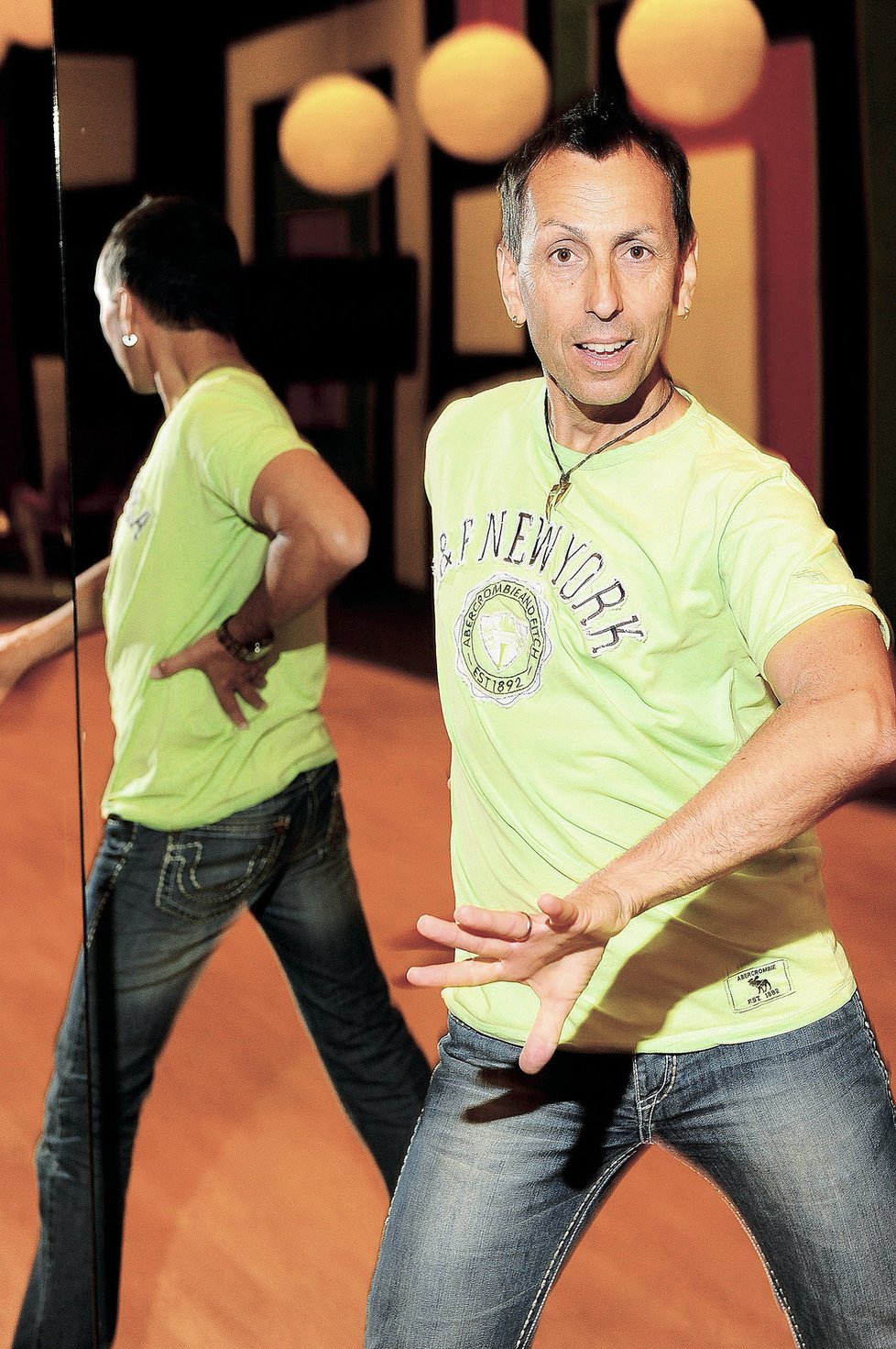 Nejzkušenějším porotcem je tanečník Zdeněk Chlopčík, který v porotě zasedá od začátku soutěže v roce 2006