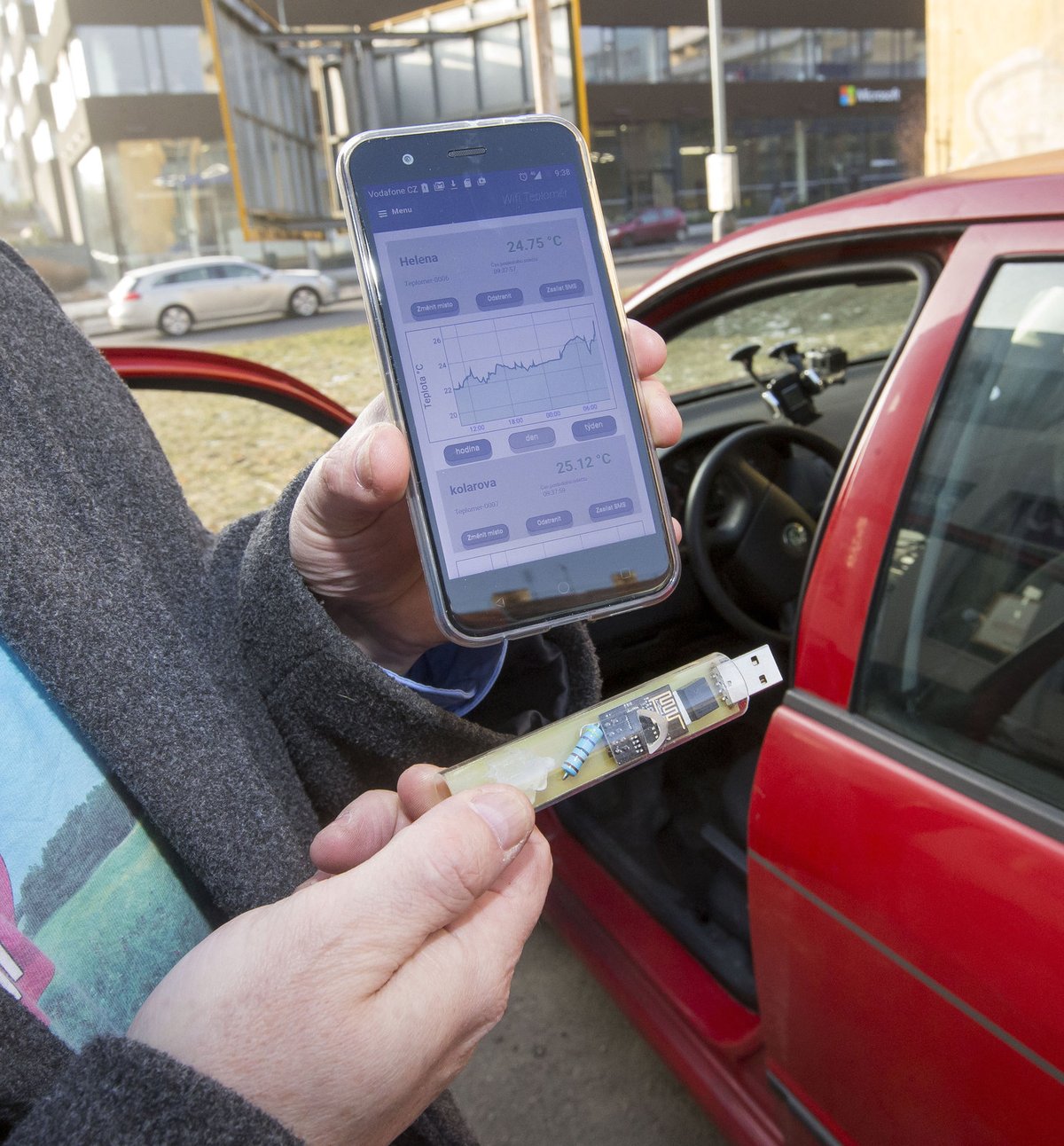 Zdeněk Macura není klasický taxikář, jezdí pro mobilní aplikaci.