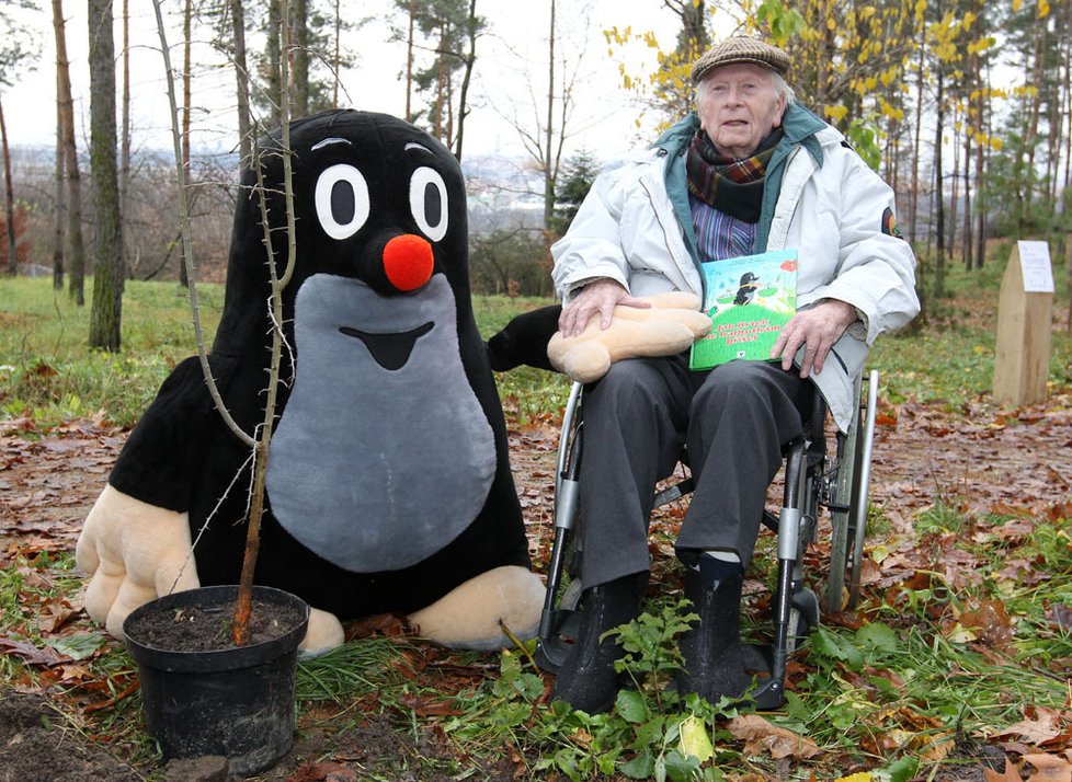 Autor slavné postavičky Krtečka Zdeněk Miler