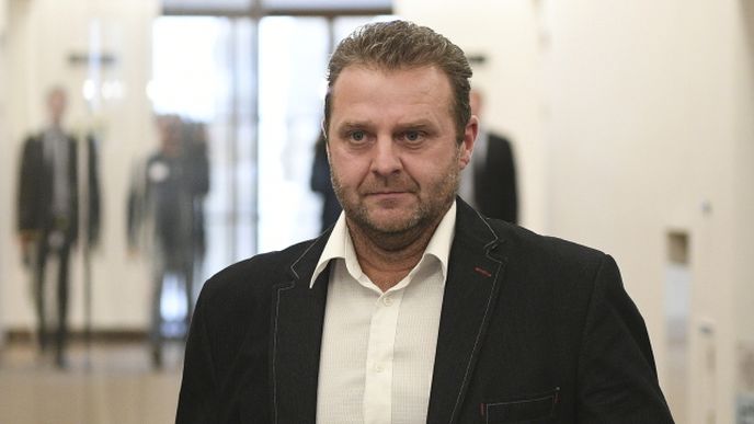 Komunistický poslanec Zdeněk Ondráček Komunistický poslanec Zdeněk Ondráček