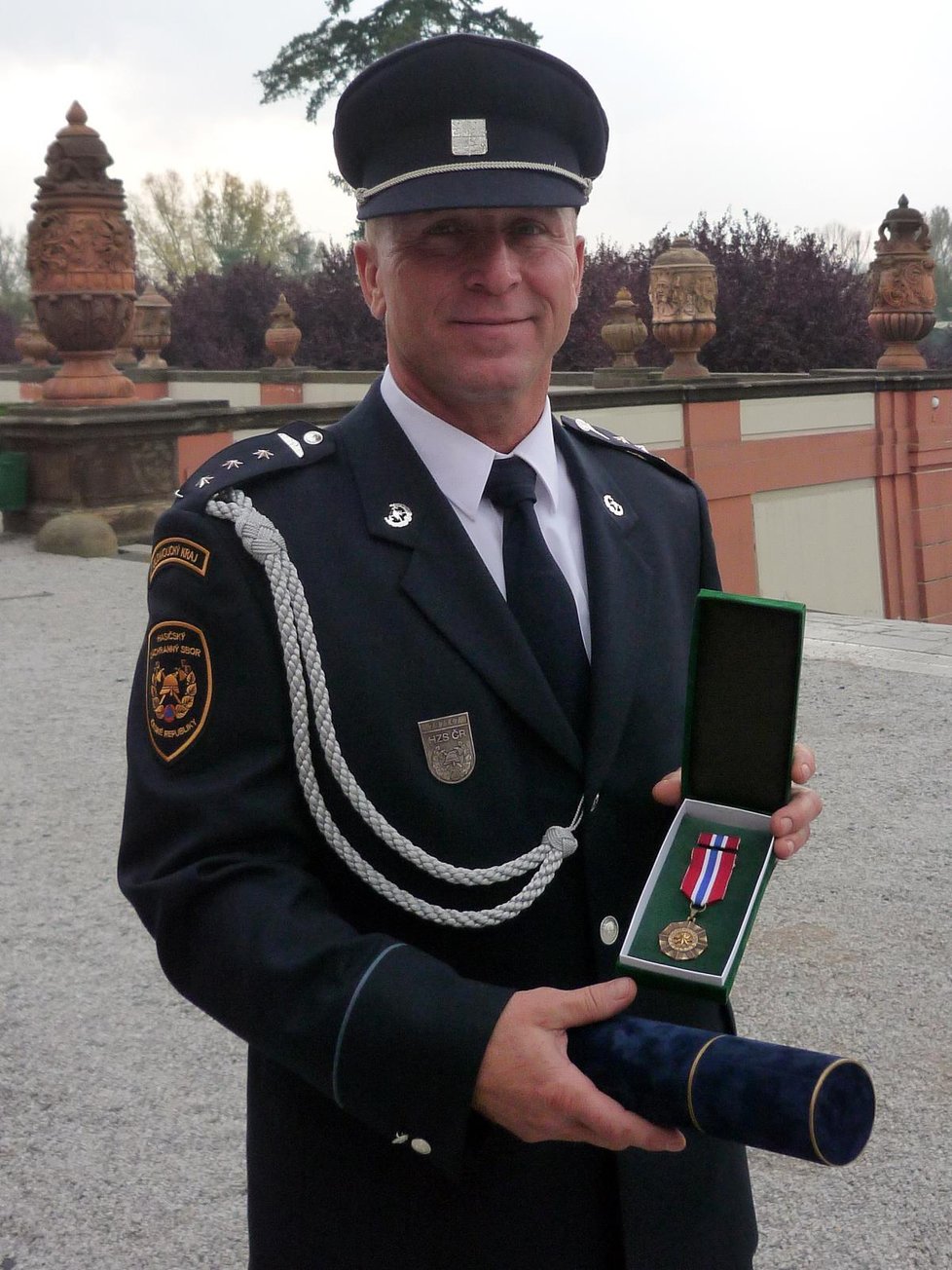 Zdeněk Pikl sloužil u hasičů 42 let a 134 dní.
