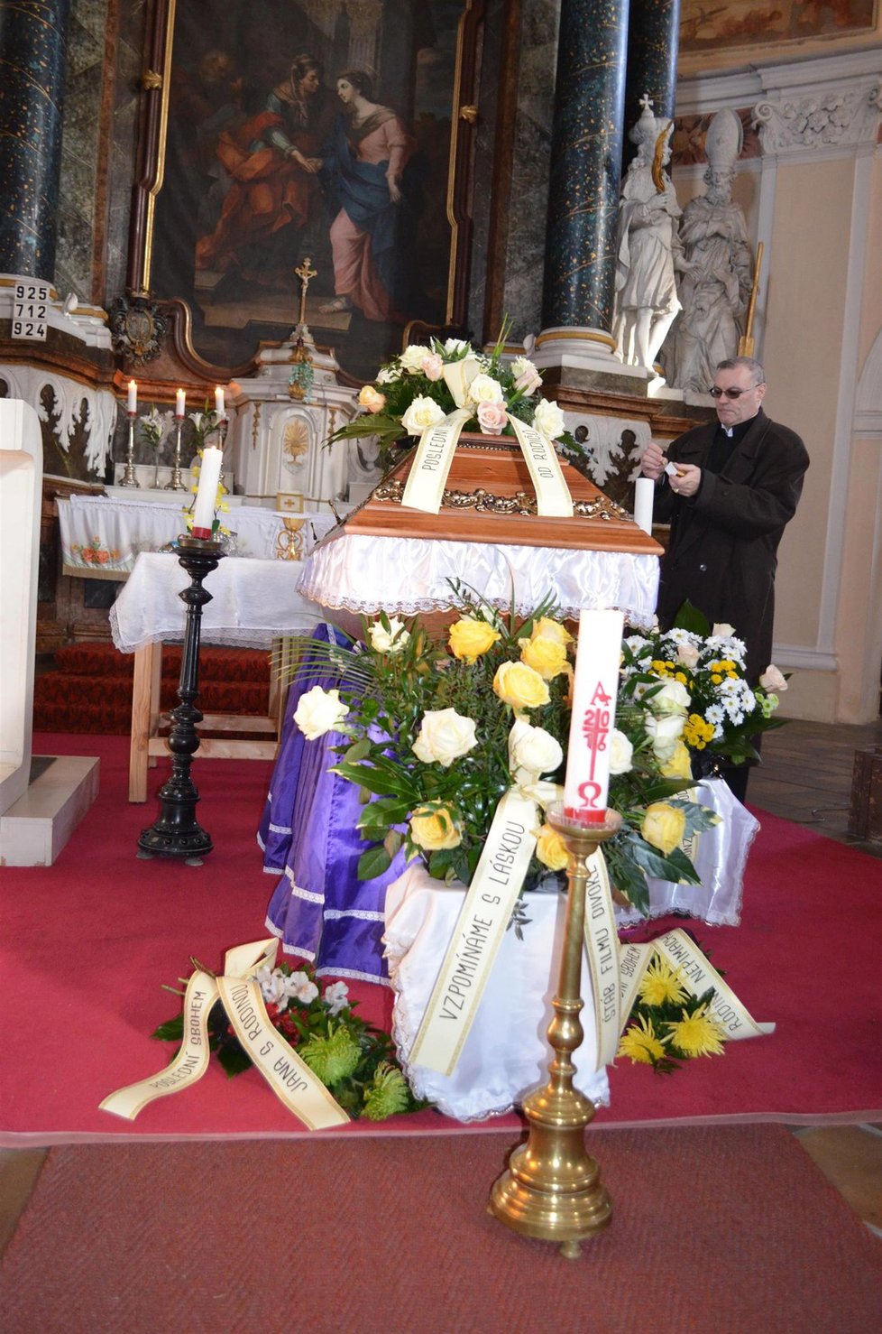 Pohřeb herce z filmu Divoké včely Zdeňka Raušera (†38)