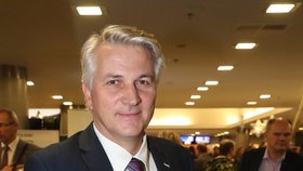 Zdeněk Schwarz (53), bývalý ředitel Zdravotnické záchranné služby hlavního města Prahy, lékař, politik
