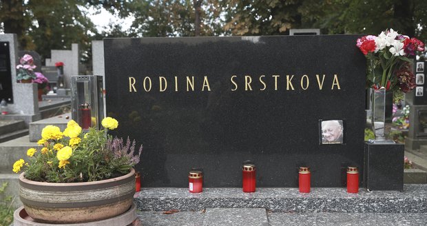Rodinný hrob Zdeňka Srstky