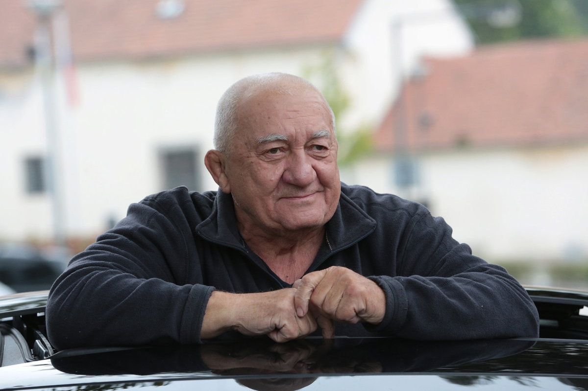 Zdeněk Srstka (†83)