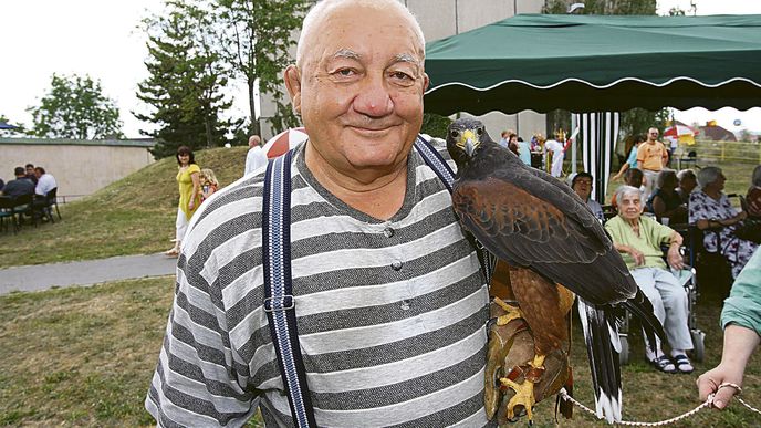 Herec Zdeněk Srstka