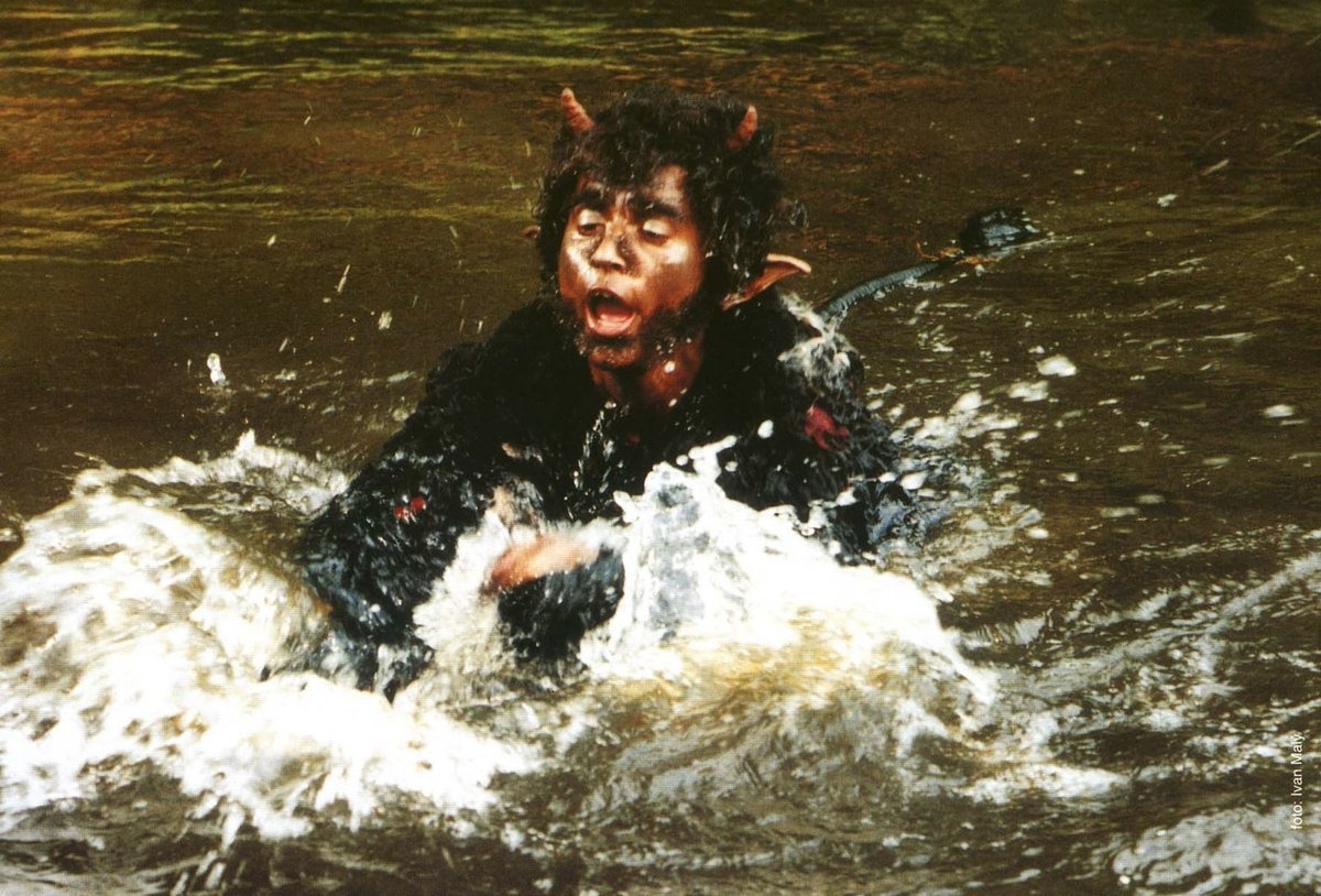 Ve Lhotském rybníku si zaplavala i Yvetta Blanarovičová jako čert.