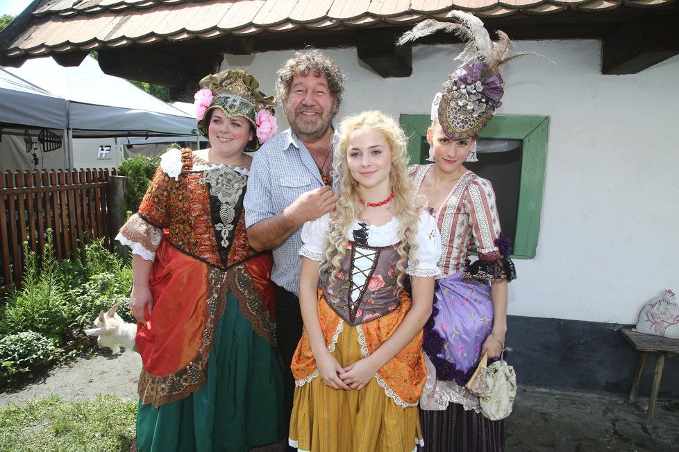 Anastasie Chocholatá v pohádce Zdeňka Trošky Zakleté pírko