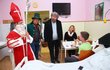 Zdeněk Troška, Lukáš Pavlásek, Šárka Vaculíková a Andrea Hoffmannová rozdali spoustu dárečků. Zdeněk Troška, Lukáš Pavlásek, Šárka Vaculíková a Andrea Hoffmannová rozdali spoustu dárečků.