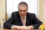 Ministr dopravy Zdeněk Žák se pustil do rozsáhlých čistek