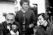 1980 -Zdenka Procházková s Milošem Kopeckým a Marií Rosůlkovou v komedii Jak napálit advokáta.