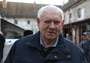 Bývalý politický vězeň Zdenko Černík (85) se vrátil do Cejlu, aby zavzpomínal, kde v šestnácti letech seděl.