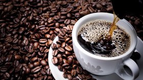 Desatero přípravy čerstvé kávy pro labužníky: Stačí pět minut