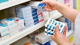 Pokud dodávky antibiotik nezvýší výrobci, je možné je zajistit i v cizině