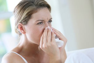 Alergie trápí stále více lidí. Jak je poznat a léčit?