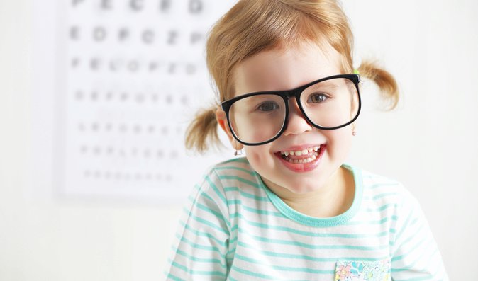 Jak poznat krátkozrakost a jiné oční vady u dětí? 