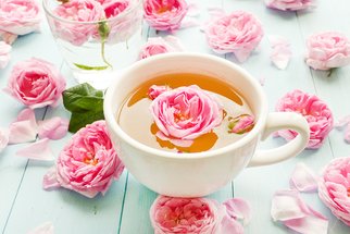Růže: Voňavá bylinka, která si poradí s jizvami a ekzémy