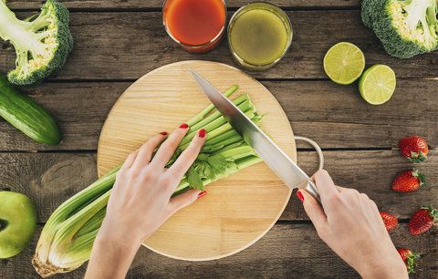 Dejte si každý den řapíkatý celer a s vaším tělem se stanou zázraky. Tohle všechno se zlepší!