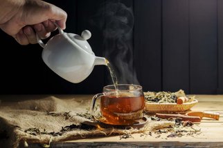 Jak správně připravit bylinkový čaj: Manuál, který oceníte po celý rok Jak správně připravit bylinkový čaj: Manuál, který oceníte po celý rok