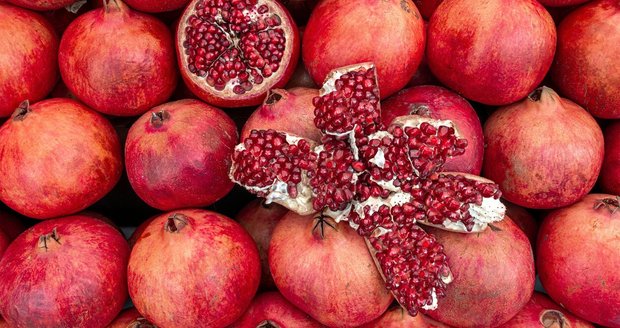 Rubínová síla přírody: Granátové jablko jako klíč k vitalitě a kráse