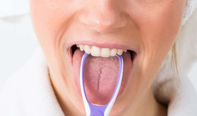 Čistění jazyka jako prevence špatného dechu a paradentózy. Nezapomínejte na něj! Čistění jazyka jako prevence špatného dechu a paradentózy. Nezapomínejte na něj!