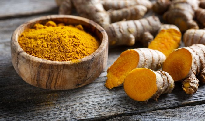 Kurkuma: Zázračné koření, které má skvělé léčivé účinky Kurkuma: Zázračné koření, které má skvělé léčivé účinky
