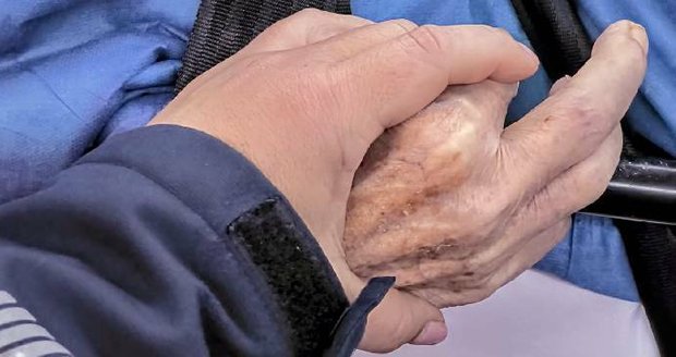 Srdceryvný příběh paní Jarušky (†74): Rakovinu tajila!