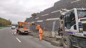 Zeď se zase sype! Komplikace na silnici mezi Ostravou a Opavou budou až do konce listopadu