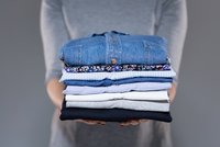 8 překvapivých způsobů, jak vyžehlit oblečení bez žehličky!