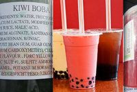 Kuličky pro Bubble Tea s nebezpečnou látkou zadrželi v Česku. Dětem šlo o zdraví