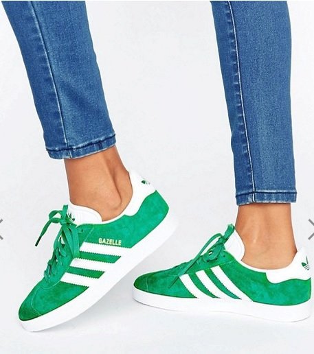 Adidas, Asos.com, cca 3000 Kč