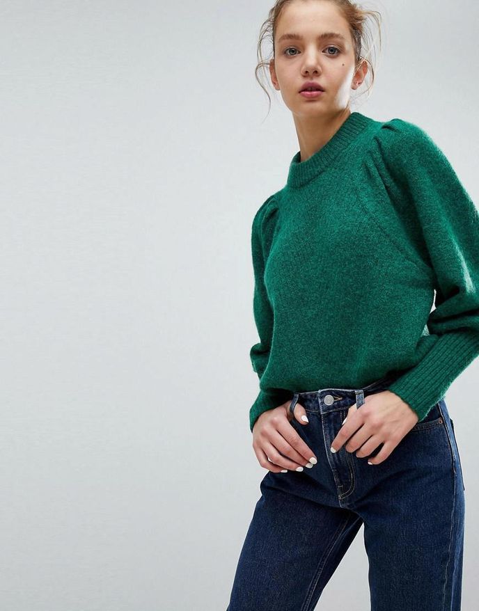 Mohérový svetr, Weekday, 74 eur, www.asos.com Mohérový svetr, Weekday, 74 eur, www.asos.com
