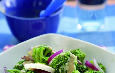 Zdravá i chutná brokolice + recept na vynikající brokolicovou polévku