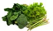 Železo obsahuje i zelená zelenina.