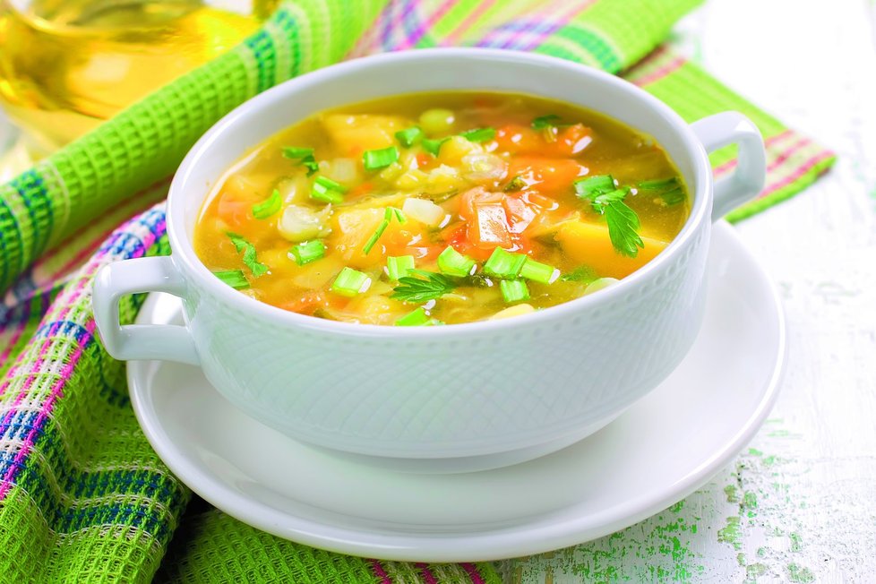 Zeleninová polévka vás zbaví vlčího hladu.